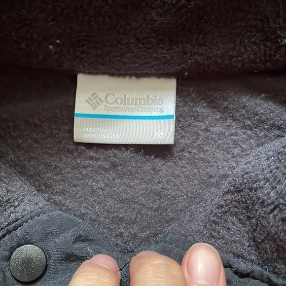 Columbia pull over button - Picture 3 of 3